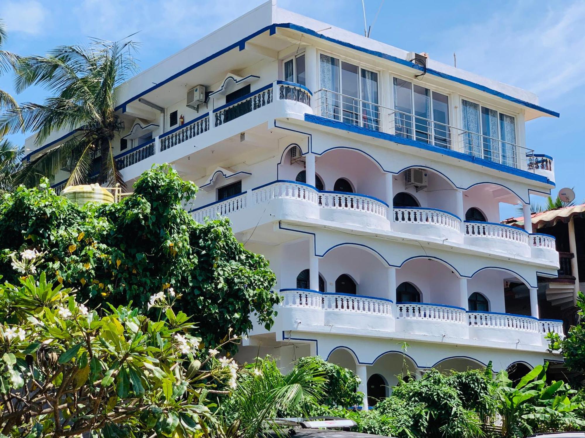 Swati Hotel Arambol Exterior photo